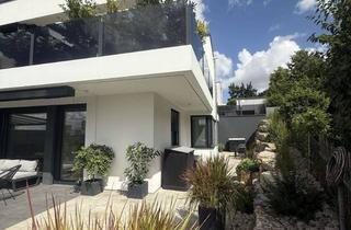 Wohnung kaufen in 36093 Künzell, Moderne, barrierefreie Eigentumswohnung mit XXL‑Terrasse & Bauhaus‑Design