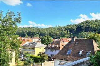 Wohnung kaufen in 89522 Heidenheim, Zentral wohnen mit weitem Blick – sanierte und gemütliche 2-Zimmer-Wohnung mit tollem Balkon