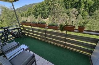 Wohnung kaufen in 76332 Bad Herrenalb, Helle 2-Zimmer-Wohnung mit Balkon