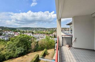 Wohnung kaufen in Claire-Waldoff-Weg 6A, 70195 Botnang, TRAUMBLICK in Botnang: stufenlose 3-Zimmer-Wohnung mit Balkon und Garage