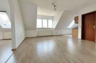 Wohnung kaufen in 96050 Bamberg, Charmante 1,5-Zimmer-Dachgeschosswohnung mit Einbauküche und Kfz-StellplatzBamberg Moosstraße