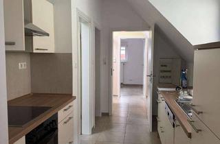 Wohnung mieten in 76889 Kapellen-Drusweiler, Moderne 2-Zimmer Dachgeschosswohnung mit Balkon + Einbauküche