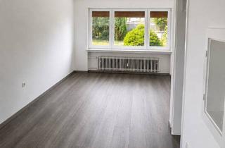 Wohnung mieten in Lehbrinksweg 19, 32657 Lemgo, Komplett sanierte Erdgeschosswohnung mit Terrasse, großem Garten, Pool & Kamin in Lemgo-Lieme