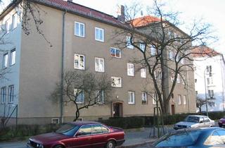 Wohnung mieten in Ebereschenallee 52, 14050 Charlottenburg, Wohnen in Westend - Renovierungsarbeiten erforderlich