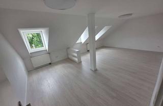 Wohnung mieten in Lutherstr 11, 34117 Nord-Holland, Sehr schöne neu renovierte 3-ZKB, 81m² (102m²) Dachgeschoss-Wohnung, EK, 2 Bäder