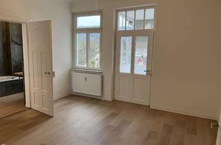 Wohnung mieten in Hohenstaufenstraße, 73547 Lorch, Renovierte und geräumige Wohnung mit zwei Zimmern, Loggia, 2 Stellplätze und EBK in Lorch