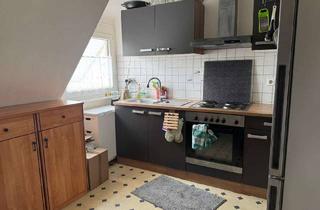 Wohnung mieten in Zur Friedrichshöhe 25, 78464 Konstanz, ZEITMIETVERTRAG! 2-Zimmer-Dachgeschosswohnung m. EBK u. großen Garten in KN Uninähe