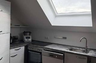 Wohnung mieten in Hohestraße 22, 52156 Monschau, Lichtdurchflutete Dachgeschosswohnung mit Balkon und Aufzug