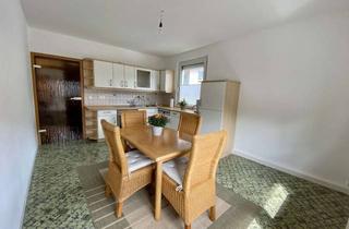 Wohnung mieten in Lindhorststraße 8a, 46240 Eigen, Gepflegte 2,5-Zimmer-Wohnung mit EBK und Gartenmitbenutzung in Bottrop-Eigen
