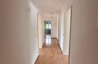Wohnung mieten in Herdweg 106, 71032 Böblingen, Lichtdurchflutete 4-Zimmer-Wohnung mit sonnigem Balkon und Gartennutzung
