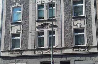 Wohnung mieten in Sternbuschweg 282, 47057 Neudorf-Süd, Lichtdurchflutete Altbauwohnung mit großem Wannenbad im Fenster