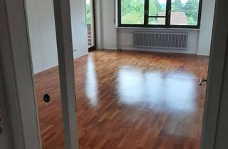Wohnung mieten in Buchenlandweg 126, 89075 Böfingen, Ulm-Böfingen, 3 Zi-Kü-Bad-Wo., 81,2 qm, Parkett, Balkon, Münsterblick, 1 Parkplatz TG