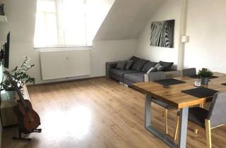 Wohnung mieten in Bahnhofstraße 13, 97941 Tauberbischofsheim, Großzügiges Wohnerlebnis: 3-Zimmer-Dachgeschosswohnung mit Traum-Terrasse in zentraler Lage