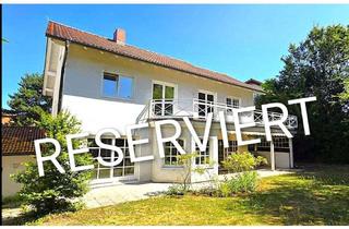 Einfamilienhaus kaufen in 77654 Offenburg, RESERVIERT - Ein elegantes Einfamilienhaus in bester Lage von Offenburg-Ost mit Doppelgarage