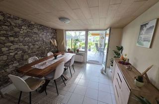 Haus kaufen in 76467 Bietigheim, + Tolles 2-FH mit großem Garten + Garage + mögl. Ausbaureserve + ruhige Lage von Bietigheim +