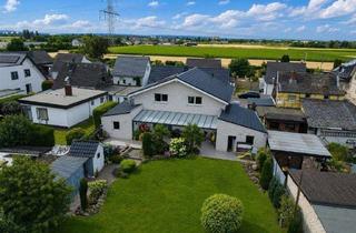 Haus kaufen in 52351 Düren, Ein Haus. Zwei Wohnwelten. Unzählige Möglichkeiten.