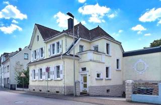 Haus kaufen in 66450 Bexbach, Zweifamilienhaus mit großem Grundstück