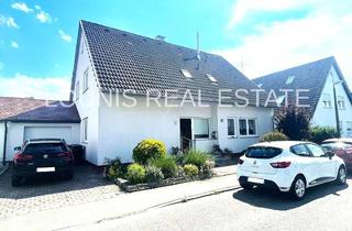Haus kaufen in 71065 Sindelfingen, Kapitalanlage mit Verrentung - Charmantes u. gepflegtes Zweifamilienhaus mit großem Garten u. Garage
