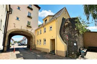 Haus kaufen in 74348 Lauffen, Historisches Wohnjuwel mit einzigartigem Stadtmauergarten und traumhaftem Ausblick