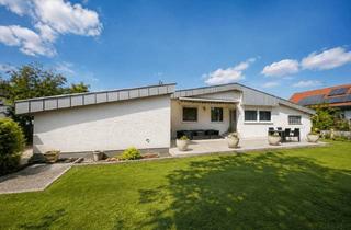 Haus kaufen in 67482 Altdorf, Wohnkomfort auf einer Ebene – Bungalow mit Terrasse, Garage und Gartenidylle