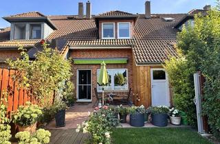 Haus kaufen in 23970 Wismar-Nord, Modernisiertes Reihenmittelhaus in Wismar Nord zu verkaufen!