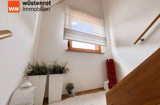 Einfamilienhaus kaufen in 75417 Mühlacker, Einziehen und wohlfühlen: Saniertes Einfamilienhaus mit Garten, Terrasse, Balkon und Garage
