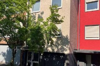 Doppelhaushälfte kaufen in 50735 Niehl, Großzügige Doppelhaushälfte mit Garage in direkter Rheinnähe