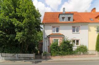 Haus kaufen in 36088 Hünfeld, Großzügiges Zuhause in Hünfeld für Mehrgenerationen oder Vermietung