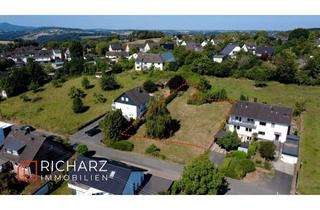 Grundstück zu kaufen in 53773 Hennef, Baugrundstück Uckerath: EFH oder DHH – 572 oder 447 m² in ruhiger aber zentraler Lage