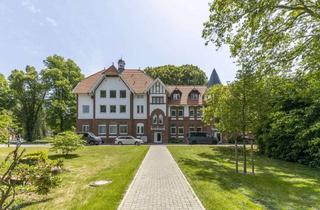 Büro zu mieten in Campus Fichtenhain 42, 47807 Fischeln, Blick auf die Parkwiese: 2 Büroräume im Denkmal, eine Rate für alles