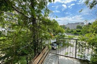 Wohnung kaufen in 02826 Innenstadt, Altbauflair trifft Wohnkomfort – 135 m², Südbalkon & Wintergarten
