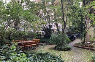 Wohnung kaufen in Heckmannufer, 10997 Kreuzberg, Provisionsfreie 56m² Altbau-Wohnung mit neuem Dach und neuer Heizung im Heckmannufer, Wrangelkiez