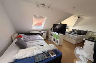 Wohnung kaufen in 74385 Pleidelsheim, Helle 1-Zimmer-Dachgeschosswohnung mit Balkon in Pleidelsheim