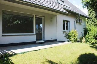 Wohnung mieten in 44359 Mengede, Für max. 3 Personen! Erdgeschosswohnung mit kleinem Gartenanteil und Terrasse im Zweifamilienhaus