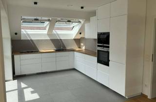 Wohnung mieten in Hubacher Weg, 57072 Siegen, Lichtdurchflutete, energieeffiziente und smarte 3-Zimmer Neubau-Dachgeschosswohnung