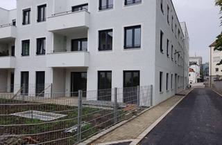 Wohnung mieten in Trostberger Str 14+16, 84503 Altötting, zentrale 2-Zimmer-Wohnung mit Terrasse und Garten in Altötting