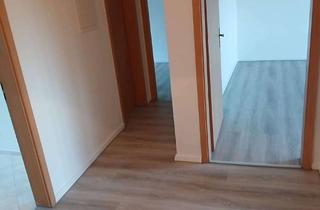 Wohnung mieten in Sankt-Jürgens-Weg, 18273 Güstrow, Schöne 3 Zimmer UG Wohnung mit Balkon und kleinem Garten Nähe Bahnhof in Güstrow
