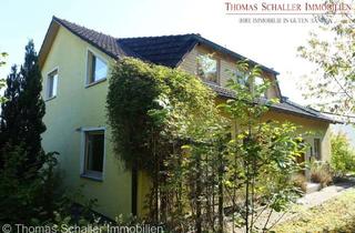 Haus kaufen in 92355 Velburg, Ein-/ Zweifamilienhaus in Hanglage mit Garage, Terrasse, Balkon, Loggia, EBK in Velburg bei Neumarkt