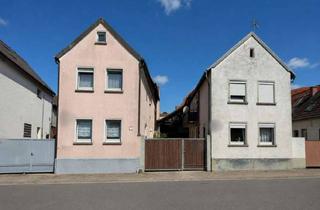 Haus kaufen in 76761 Rülzheim, Für Profis: Sanieren oder Platz für Neues schaffen – 2 Häuser auf attraktivem Grundstück.