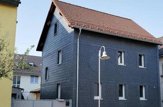 Einfamilienhaus kaufen in Wetzlarer Straße 29, 35582 Wetzlar, Einfamilienhaus mit 4,5 Zimmern, Garage und großem Hof in Dutenhofen