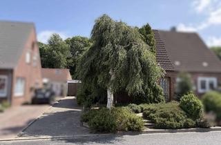 Doppelhaushälfte kaufen in 25813 Husum, Attraktive Doppelhaushälfte in Husum mit großem Grundstück & direktem Zugang ins Grüne
