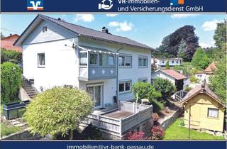 Haus kaufen in 94051 Hauzenberg, Großzügiges Wohnhaus mit Entwicklungspotenzial – Viel Raum für Familie, Generationen und individuell