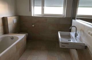 Haus mieten in Benediktusweg 14, 93049 Westenviertel, Reiheneckhaus in erster Baureihe zur Donau