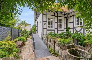 Anlageobjekt in Hauptstraße 87a, 51399 Burscheid, Außergewöhnliche Gewerbeeinheit im historischen Gebäudeensemble