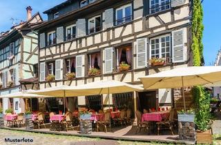 Gewerbeimmobilie kaufen in 51588 Nümbrecht, Wohn-/Geschäftshaus mit Bürotrakt, Wohnung und 4 Stellplätzen