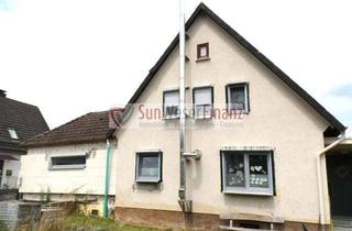 Einfamilienhaus kaufen in 37671 Höxter, Handwerkertraum mit VIEL Platz: Gestalten Sie Ihr Wunschzuhause in Höxter!