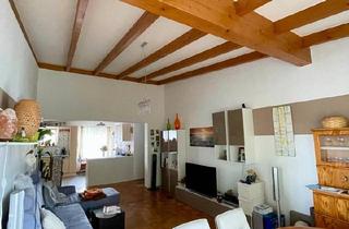 Wohnung kaufen in 89567 Sontheim, Sontheim an der Brenz - Dachgeschosswohnung 3 Zimmer in guter Lage