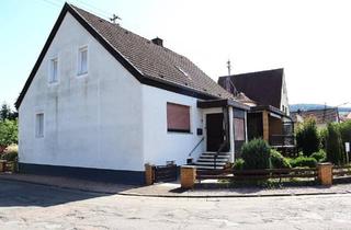 Einfamilienhaus kaufen in 66871 Pfeffelbach, Pfeffelbach - Einfamilienhaus mit Einliegerwohnung in ruhiger Lage