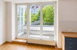 Wohnung kaufen in 82024 Taufkirchen, Taufkirchen - Vermietete 2-Zimmer-Wohnung mit Balkon, Wintergarten & TG