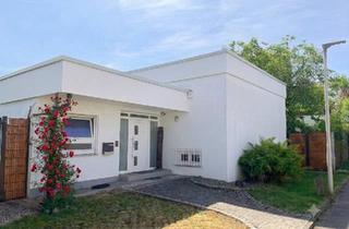 Einfamilienhaus kaufen in 77656 Offenburg, Offenburg - Freistehendes EFH in Offenburg-Hildboltsweier Ortenau